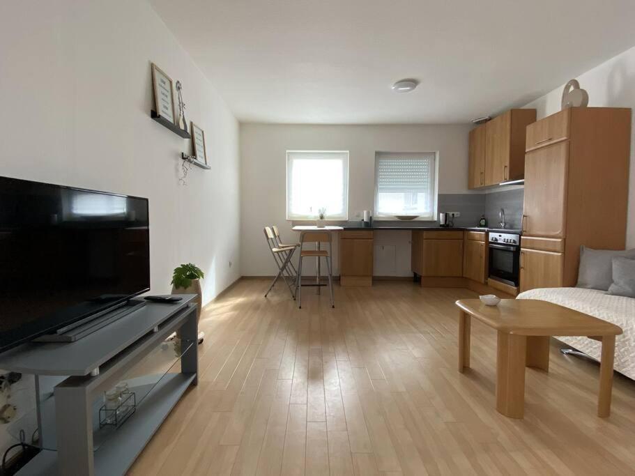 Neu Apartment In Schloss Naehe,Parkplatz, Netflix Sögel Buitenkant foto